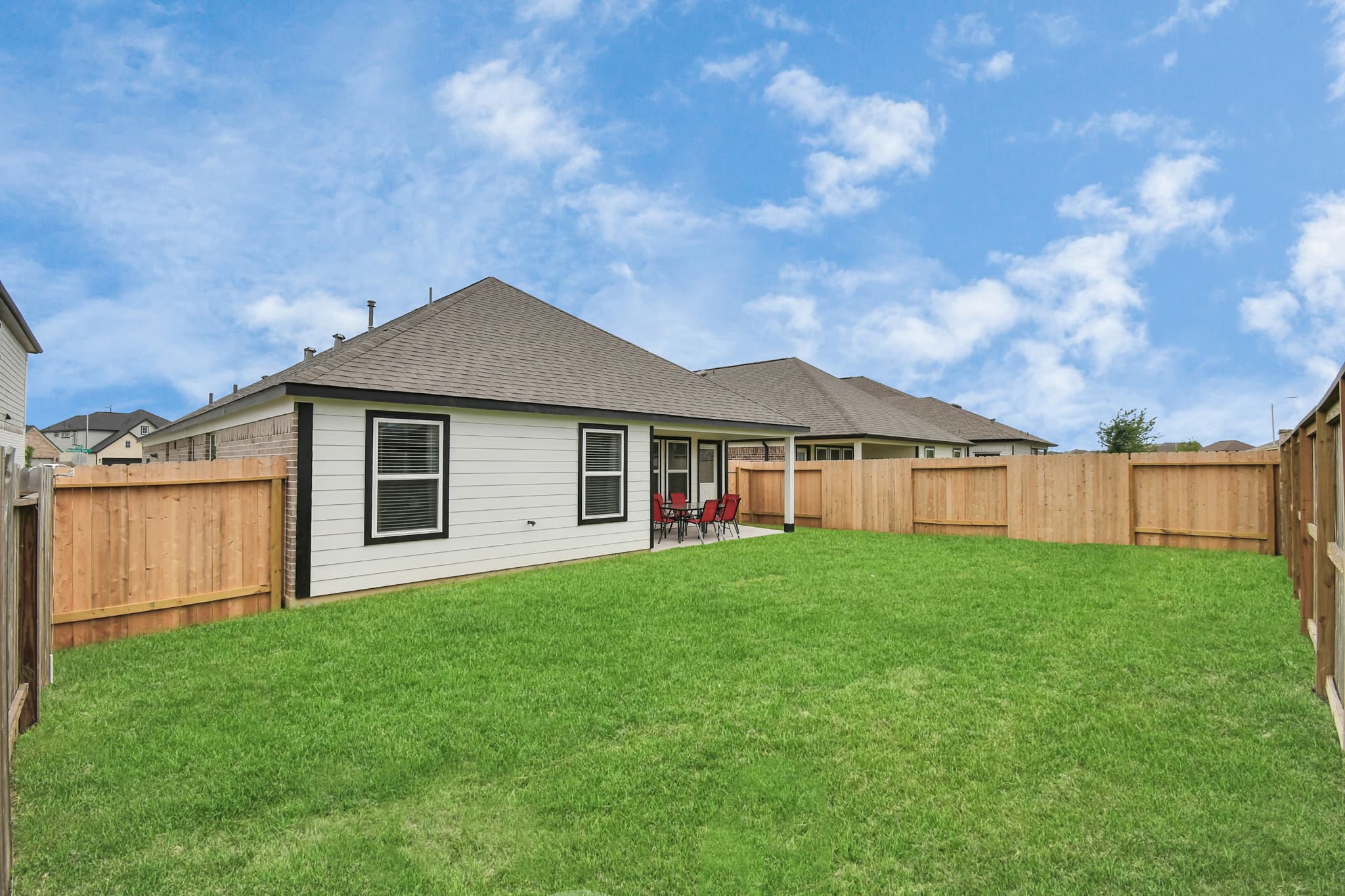 Elegant 4 Bedroom with High Speed WiFi in Katy — photo 5
