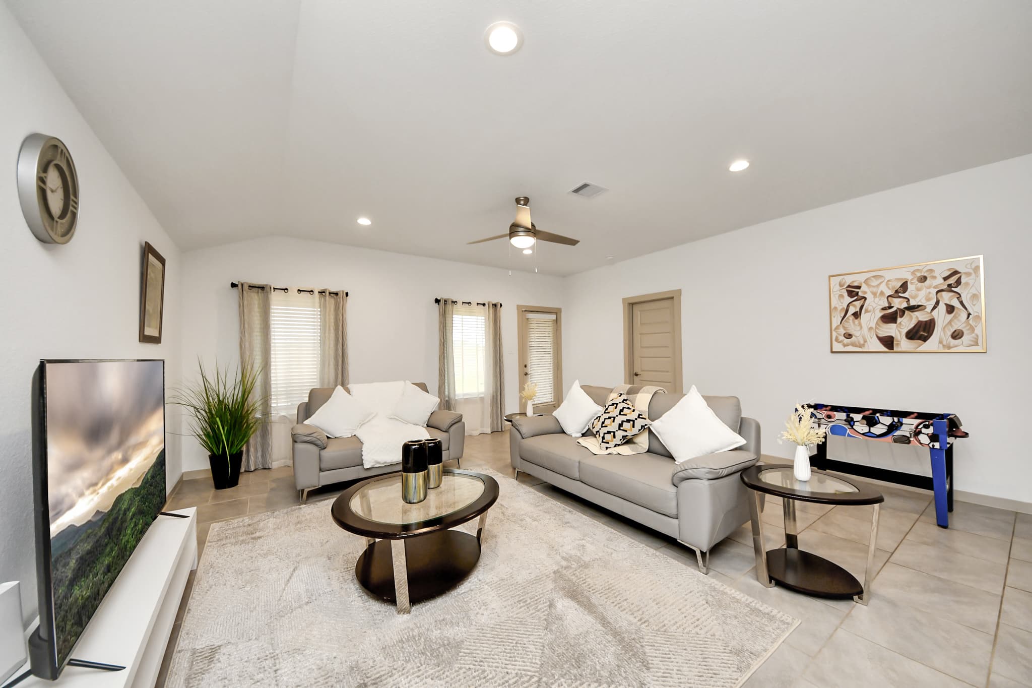 Exquisite 4 Bedroom House in Katy with Pool Access — photo 1