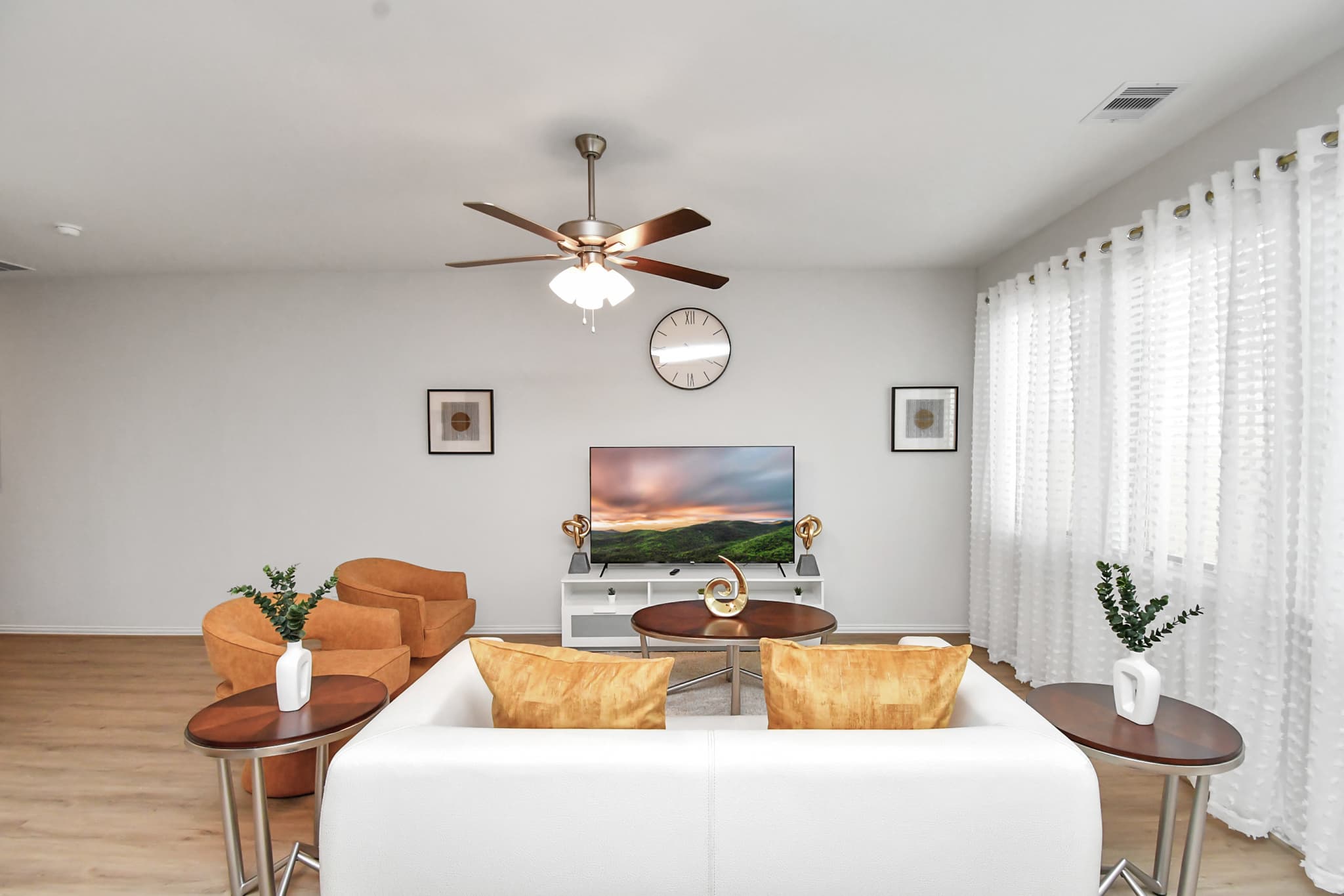 Exquisite Relocation and Workers Dream Place — photo 1