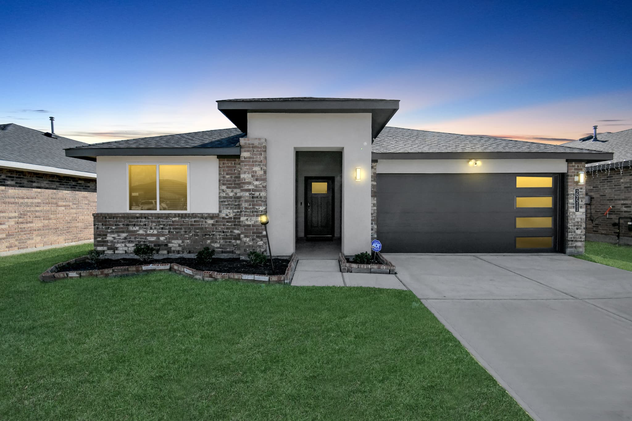 Rammies Exquisite Home With Pool Access — photo 5